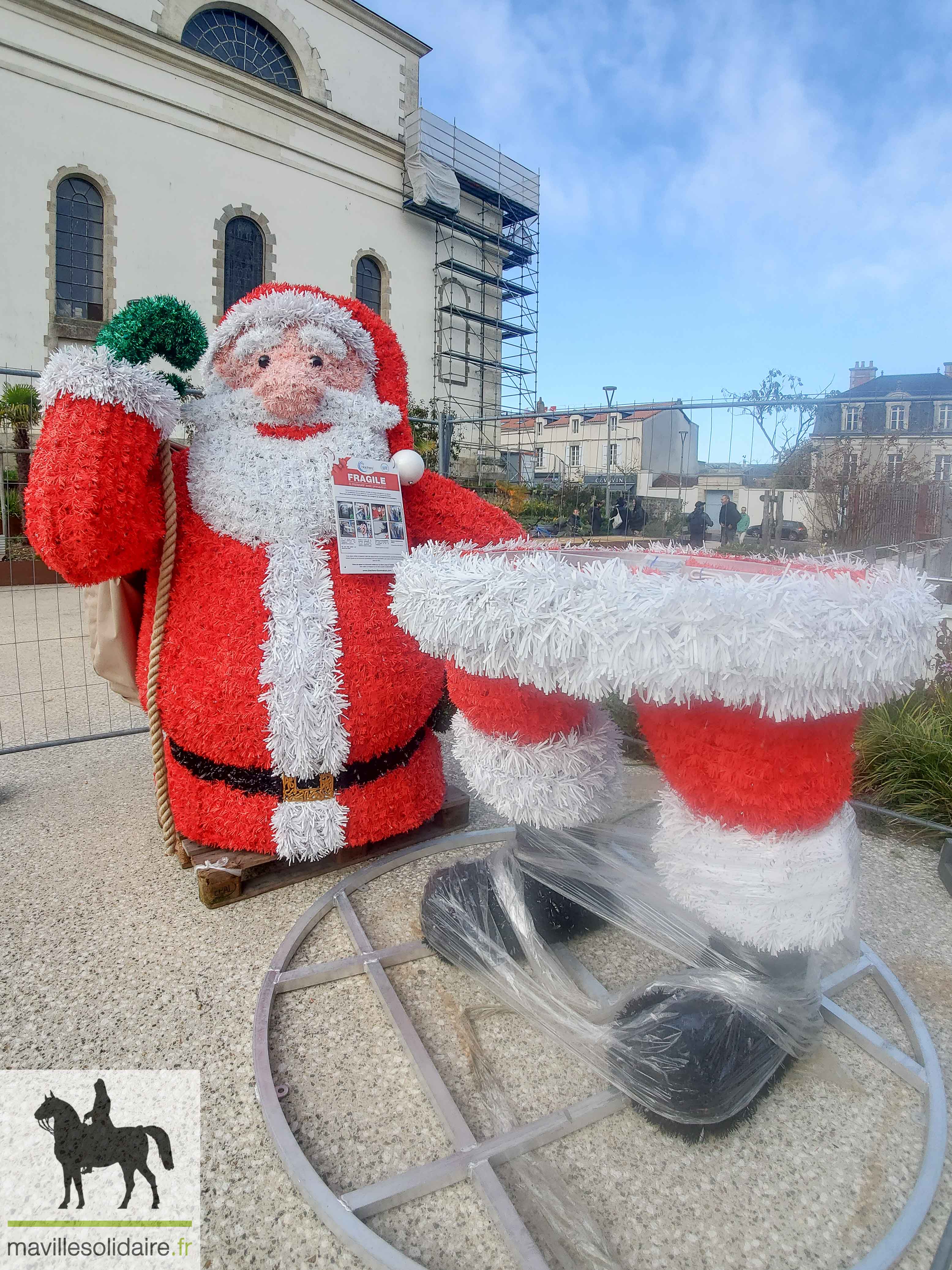 Père Noël La Roche sur Yon mavillesolidaire.fr 