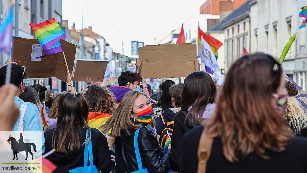 MARCHE DES FIERTES LA ROCHE SUR YON CENTRE LGBT VENDEE 24