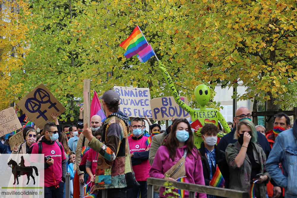 MARCHE DES FIERTES LA ROCHE SUR YON CENTRE LGBT VENDEE 24