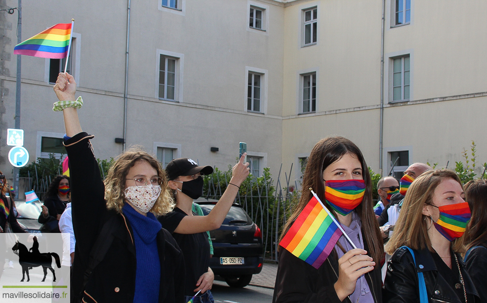 MARCHE DES FIERTES LA ROCHE SUR YON CENTRE LGBT VENDEE 24