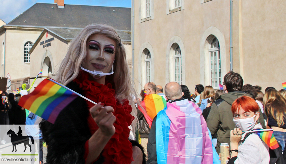 MARCHE DES FIERTES LA ROCHE SUR YON CENTRE LGBT VENDEE 24