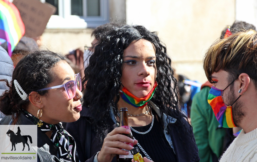 MARCHE DES FIERTES LA ROCHE SUR YON CENTRE LGBT VENDEE 24