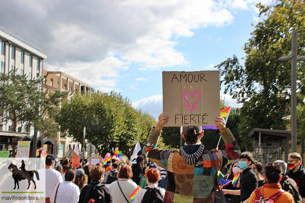 MARCHE DES FIERTES LA ROCHE SUR YON CENTRE LGBT VENDEE 24