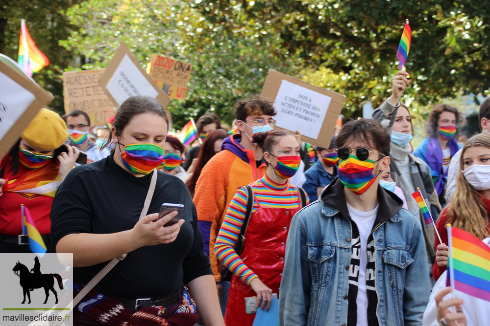 MARCHE DES FIERTES LA ROCHE SUR YON CENTRE LGBT VENDEE 24