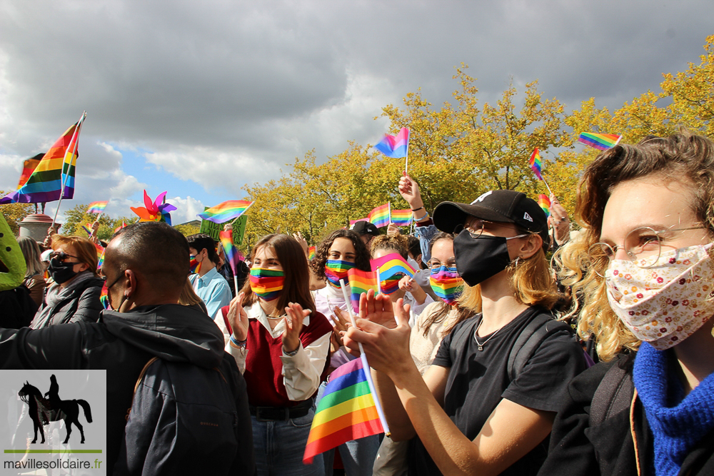 MARCHE DES FIERTES LA ROCHE SUR YON CENTRE LGBT VENDEE 24