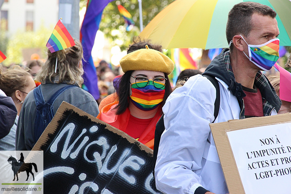 MARCHE DES FIERTES LA ROCHE SUR YON CENTRE LGBT VENDEE 24