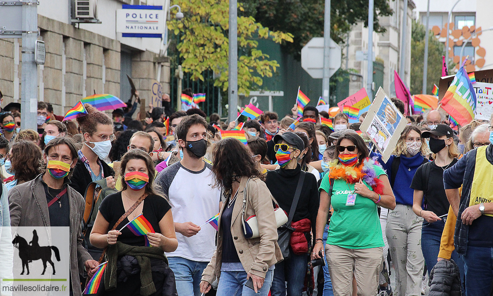 MARCHE DES FIERTES LA ROCHE SUR YON CENTRE LGBT VENDEE 24