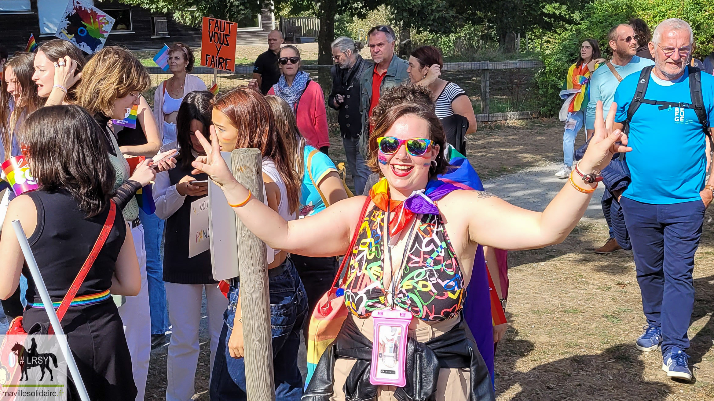 Marche des fierté LGBT LRSY mavillesolidaire.fr Vendée 1 14