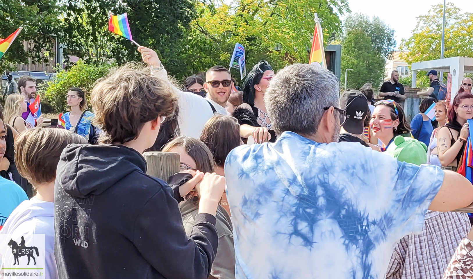 Marche des fierté LGBT LRSY mavillesolidaire.fr Vendée 1 16
