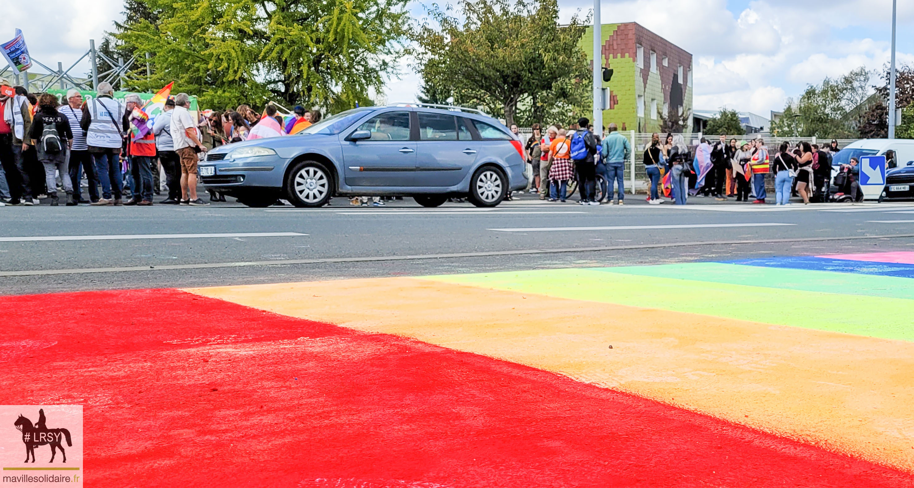 Marche des fierté LGBT LRSY mavillesolidaire.fr Vendée 1 2