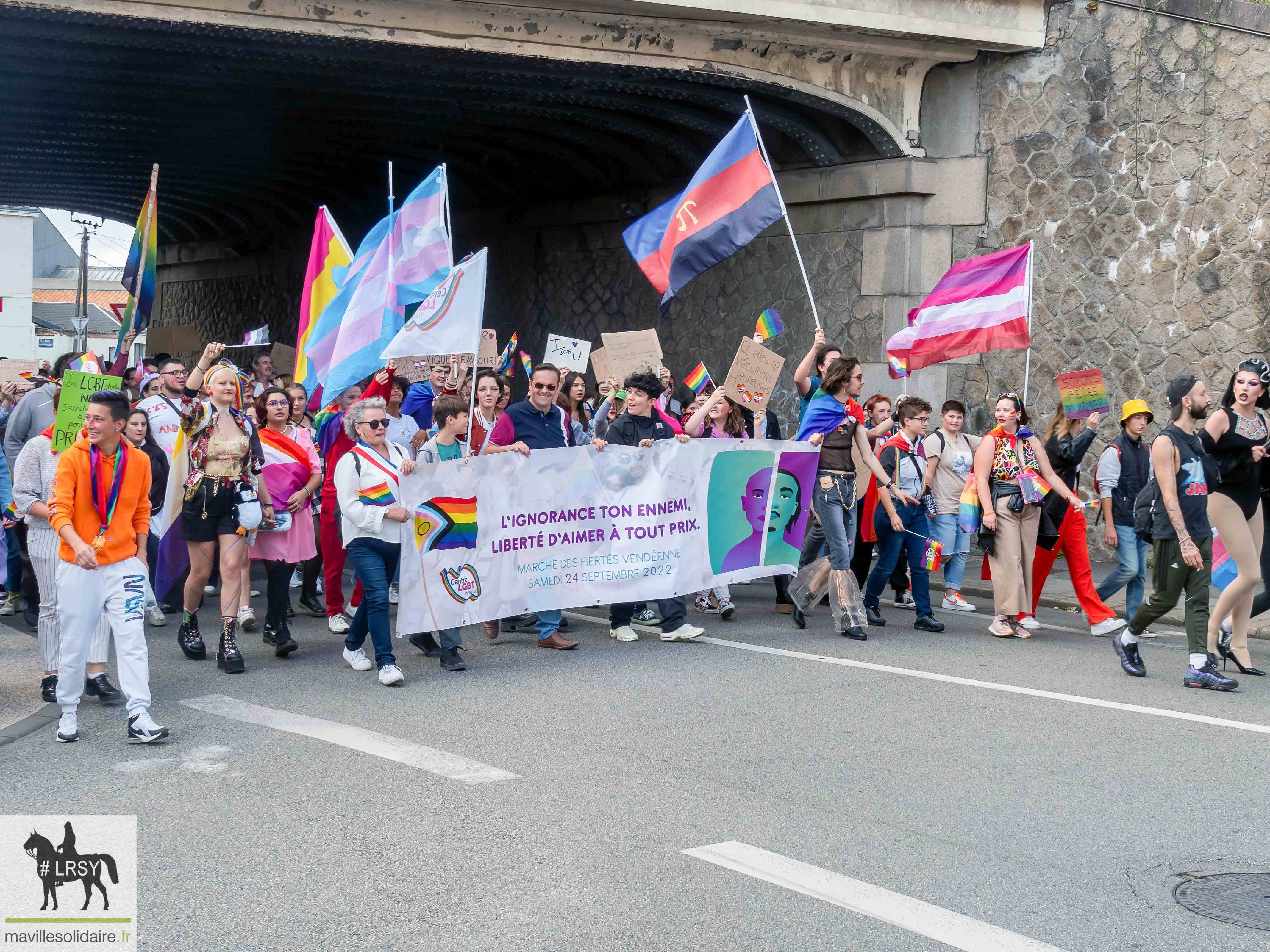 Marche des fierté LGBT LRSY mavillesolidaire.fr Vendée 2 25