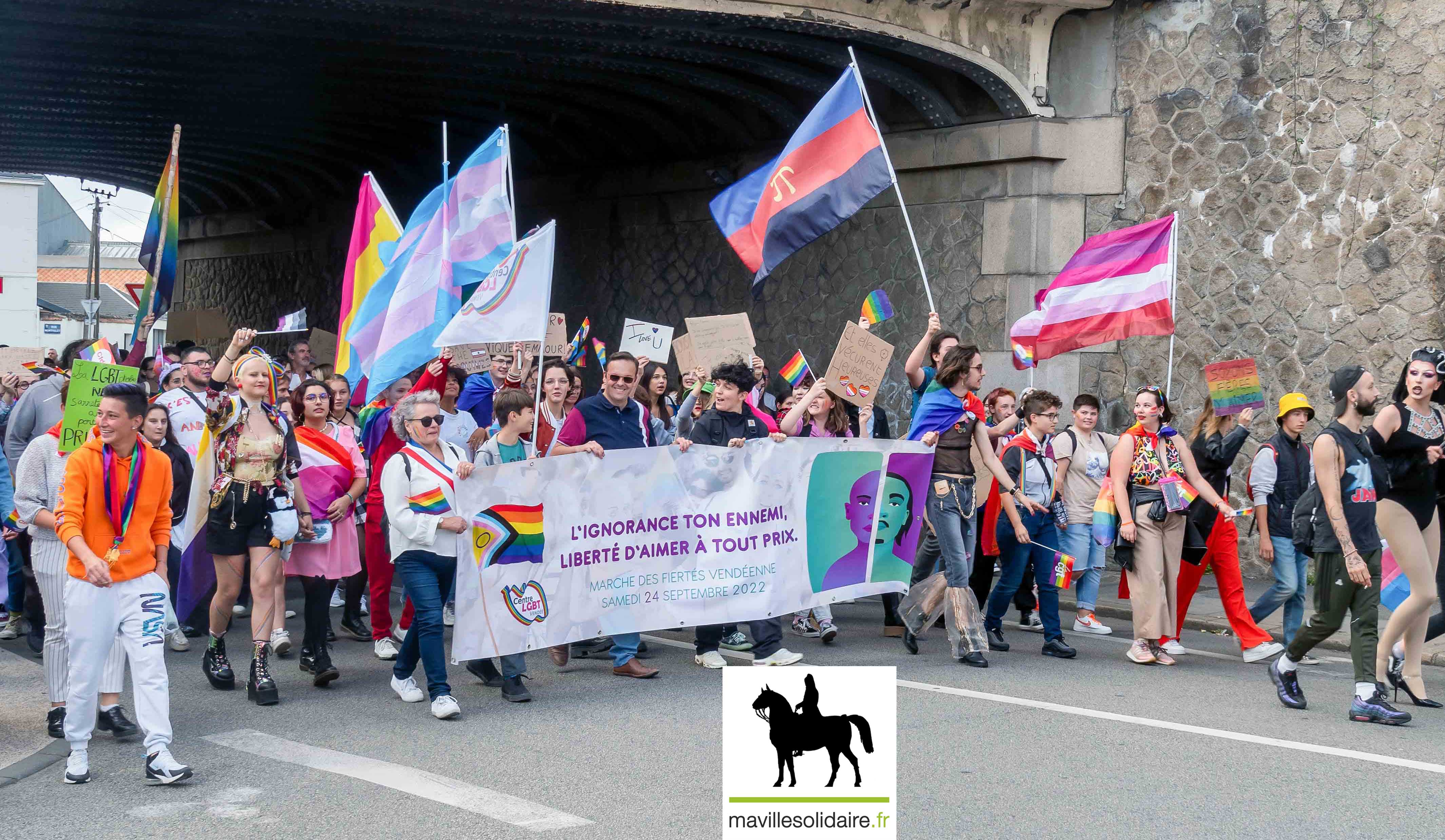 Marche des fierté LGBT LRSY mavillesolidaire.fr Vendée 2 25